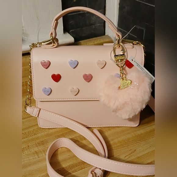 Betsey Johnson NWT Conversation Heart Mini Bag/Crossbody With Bag Charm - Picture 3 of 9